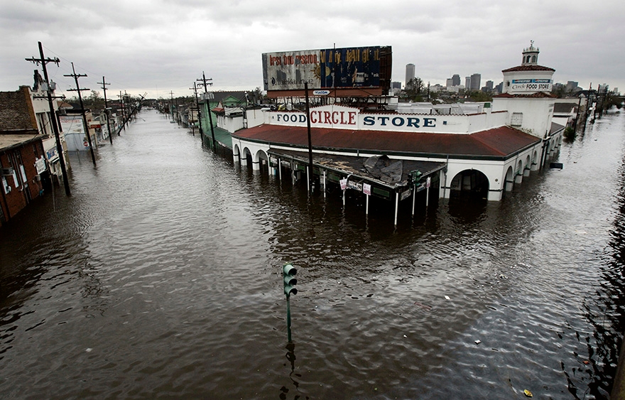 Chest deep water dumped from Hurricane Katrina collects in the street on August 29, 2005 in New Orleans, Louisiana. (Chris Graythen/Getty Images)