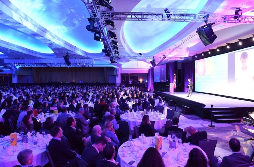 A view of the crowd at the Jewish Federations of North America General Assembly, Nov. 10, 2015.