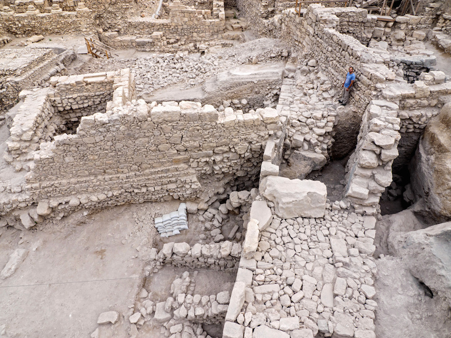 Remains of the Greek citadel and tower. (Assaf Peretz, Courtesy of the Israel Antiquities Authority)