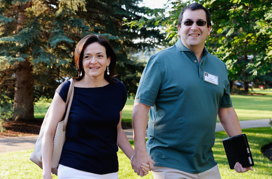 Dave Goldberg, right, with wife Sheryl Sandberg in Sun Valley, Idaho, July 10, 2013. (Kevork Djansezian/Getty Images)