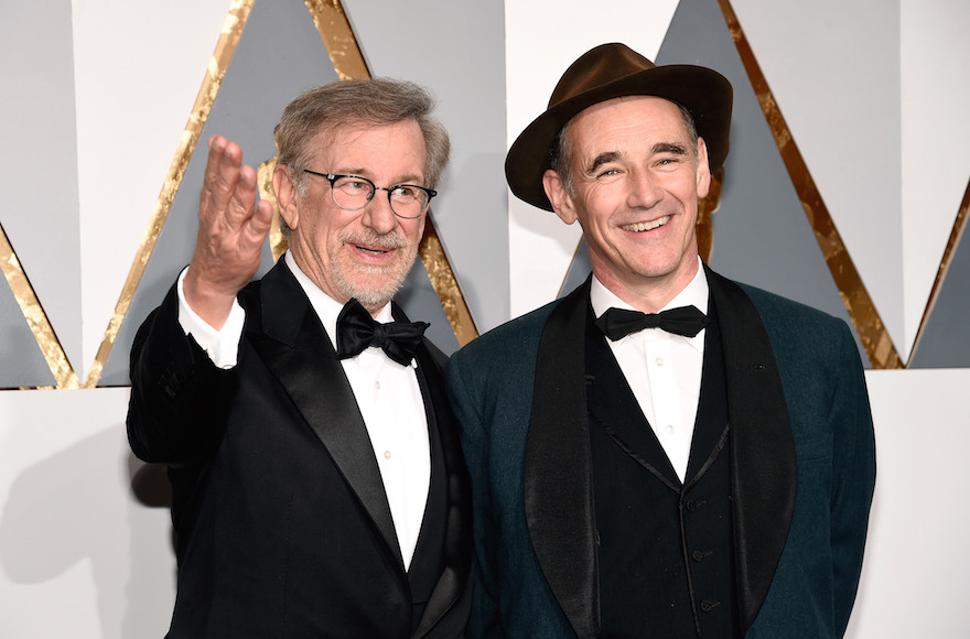 Director Steven Spielberg, left, and actor Mark Rylance attending the 88th Annual Academy Awards in Hollywood, California, Feb. 28, 2016. (Kevork Djansezian/Getty Images)