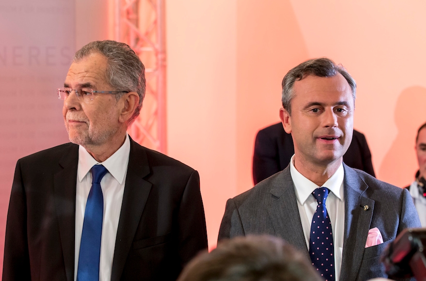 Norbert Hofer, right, Alexander Van der Bellen appearing for a TV program in Vienna, Austria, May 22, 2016. (Jan Hetfleisch/Getty Images)