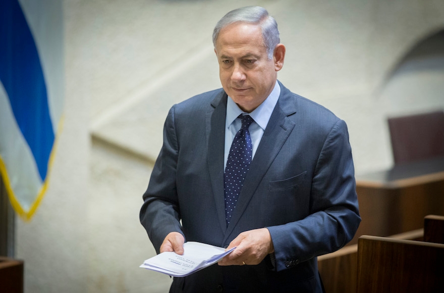 Israeli prime minister Benjamin Netanyahu addressing the Israeli parliament, June 28, 2016. (Yonatan Sindel/Flash90)