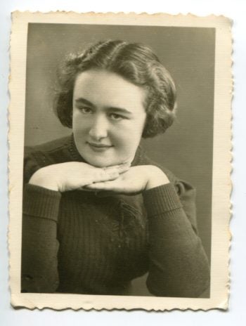 Jerusalemite Shlomo Achituv hopes to find the sister or some family of Sara Kucikowicz, pictured here, who was his student in their native Luniniec, Poland, but was killed in the Holocaust. (Courtesy Shlomo Achituv)