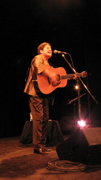 Debbie Friedman is credited with bringing a more folksy, sing-along style to American congregations. (Photo courtesy of Limmud/Flickr)