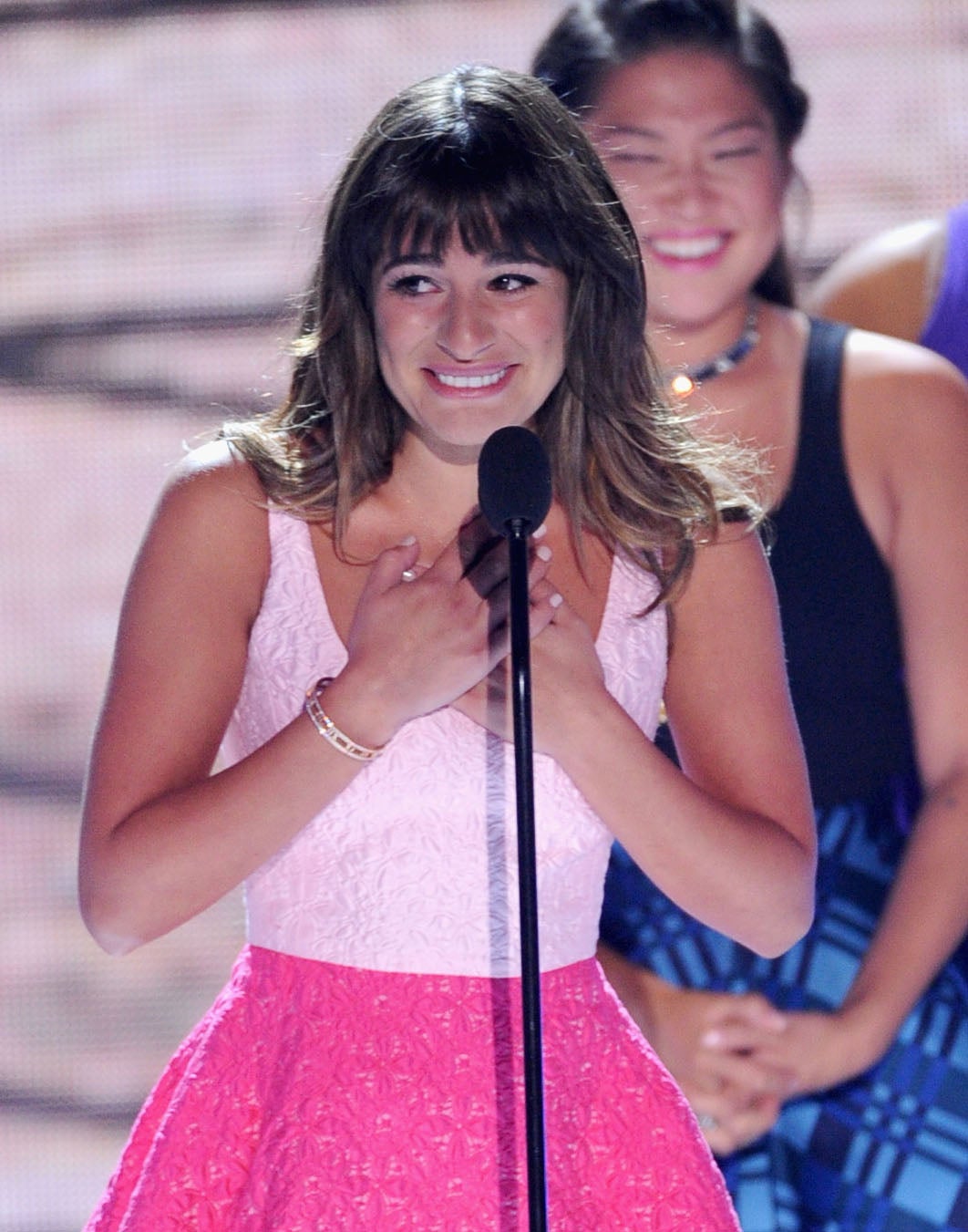 Actress Lea Michele accepting the best Comedy award for 'Glee' during the Teen Choice Awards 2013 in Universal City, Calif., August 11, 2013 (Photo by Kevin Winter/Getty Images)