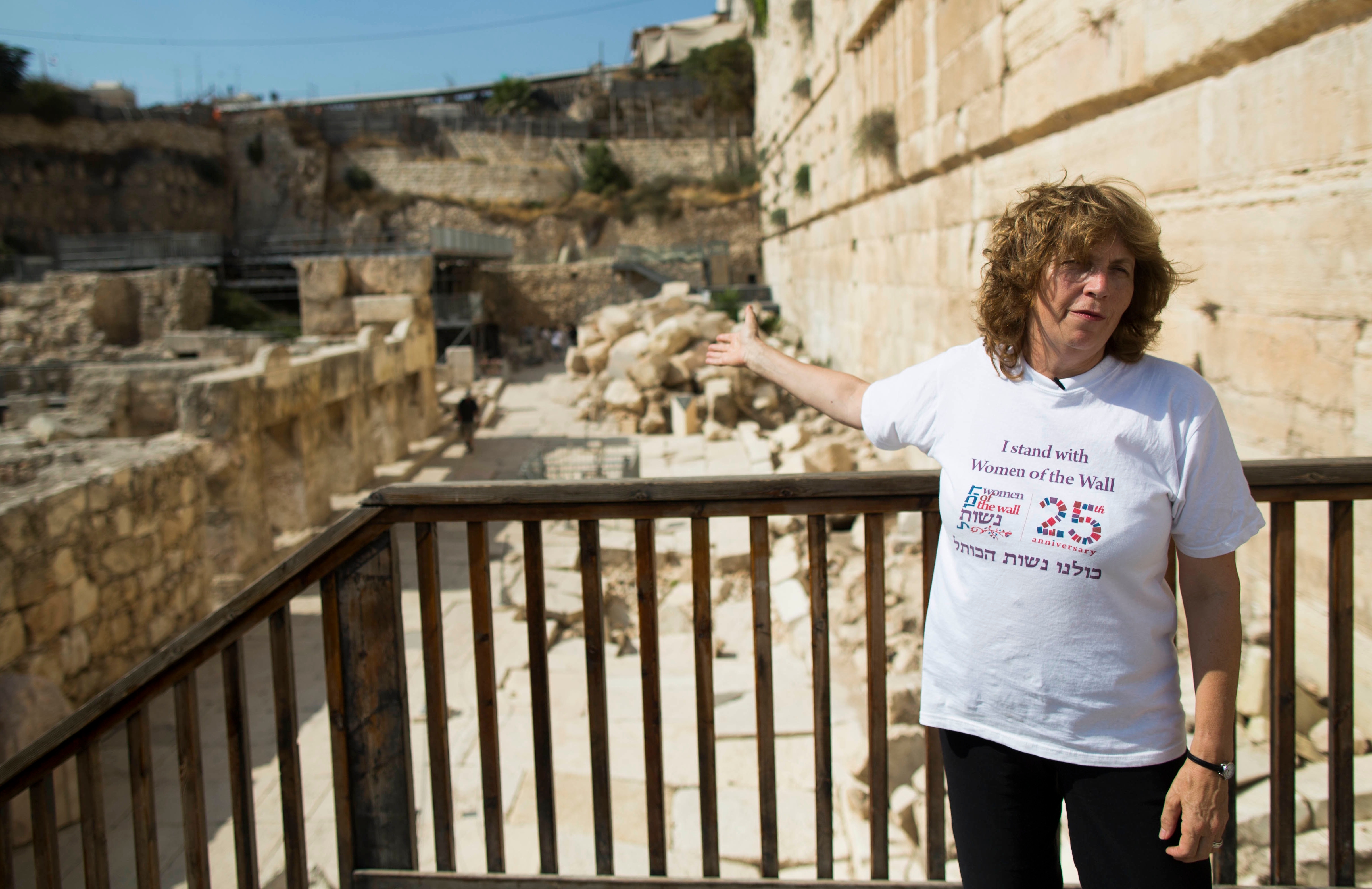 Women of the Wall leader Anat Hoffman gestures toward a new platform built for egalitarian prayer at Robinson's Arch. (Yonatan Sindel/Flash90)