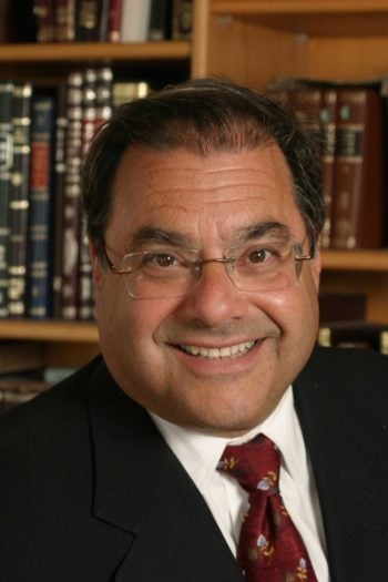 Rabbi Shlomo Riskin (Wikimedia Commons)