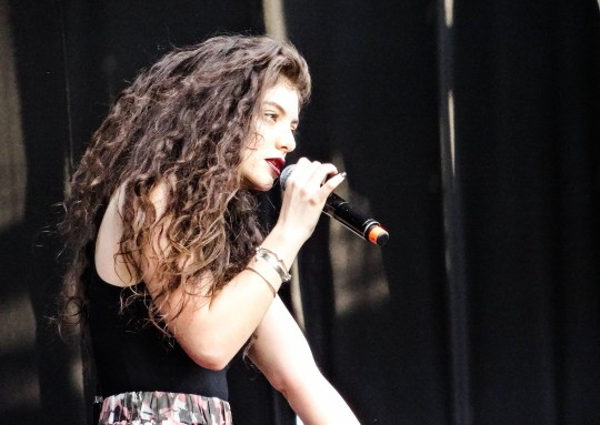 Pop Sensation Lorde in a Gorgeous Yiddish Rendition