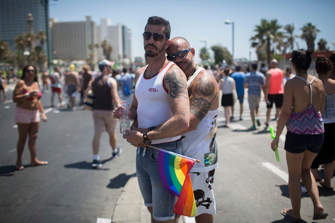 Tens of thousands participated at the annual Gay Pride Parade in Tel Aviv, June 12, 2015. (Hadas Parush/FLASH90)