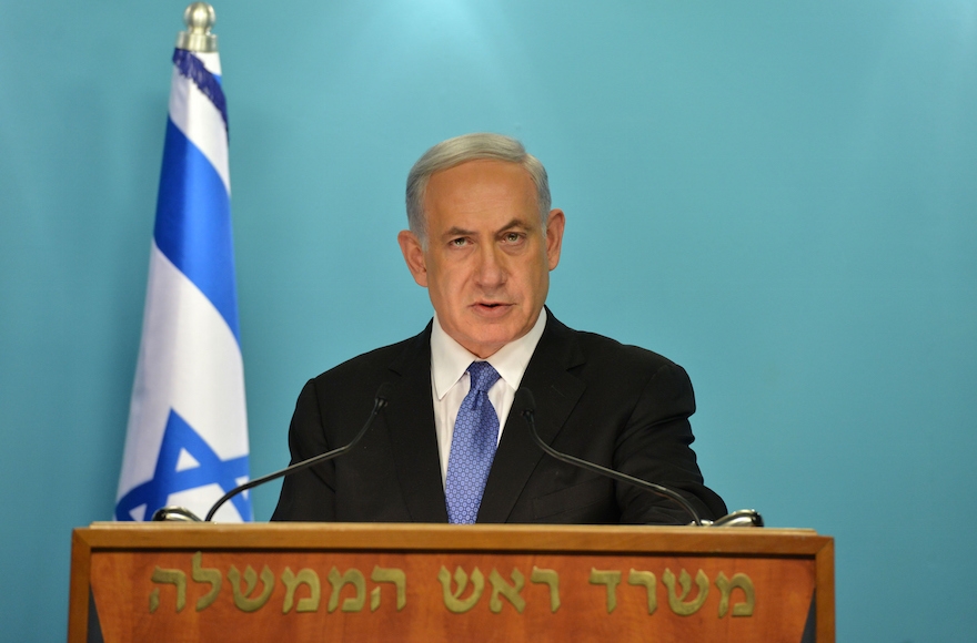 Israel Prime Minister Benjamin Netanyahu delivers a statement to the press on April 3, 2015 in Jerusalem, Israel. (Kobi Gideon /Getty Images)