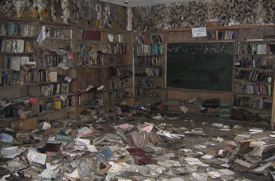 The library at Congregation Beth Israel was destroyed in Hurricane Katrina. (Adam Magnus)
