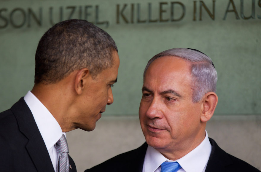President Barack Obama speaks with Israeli Prime Minister Benjamin Netanyahu during his visit to the Yad Vashem Holocaust Memorial museum in Jerusalem, Israel on March 22, 2013. (Uriel Sinai/Getty Images)