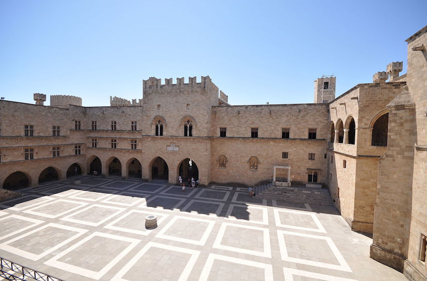 Palace of the Grand Master of the Knights of Rhodes (Wikimedia Commons) 