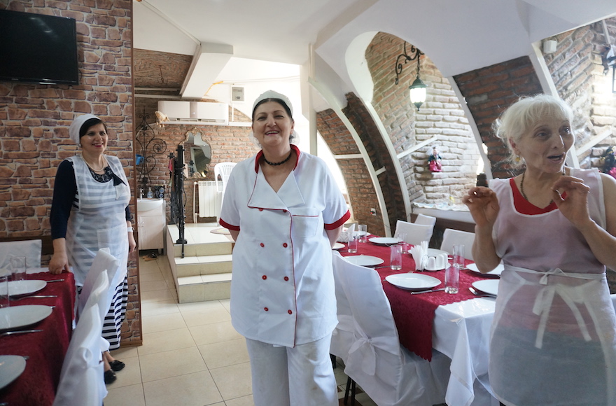 Nanuli Janashvili, left, kosher superviser at Restaurant Jerusalem Tbilisi, Georgia, with chef Eto Urusadze and a khinkali chef, Aug. 20, 2015. (Cnaan Liphshiz) 