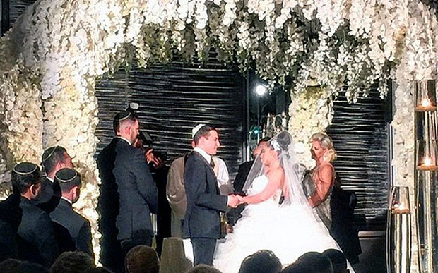Anna Goldshmidt and Elan Stratiyevsky getting married in a traditional Jewish ceremony at the Waldorf Astoria in New York, June 13, 2015 (@gflorence/Instagram)