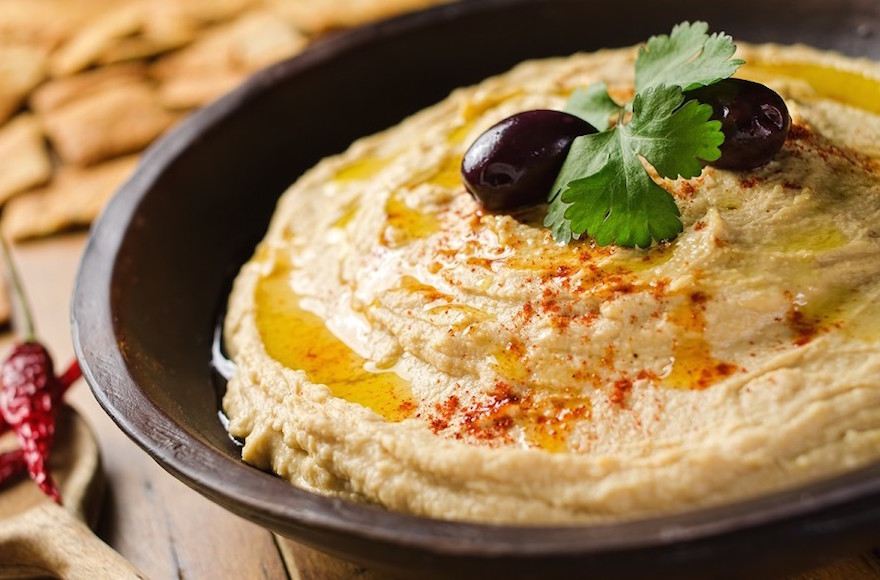 Could hummus help bridge the divide between Arabs and Jews during continued violence? (Shutterstock)