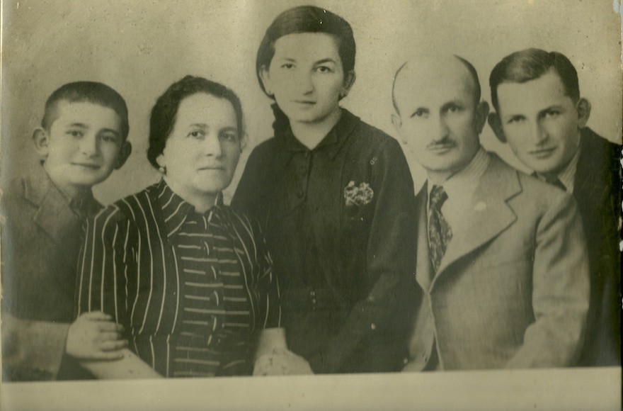 Fabio Rosenfeld of Brazil hopes to find his great-aunt, Aranka, center, shown here in the 1930s flanked by her parents, Hermine and Simon, and brothers Miklos, left, and Lajos. (Courtesy of Fabio Rosenfeld)