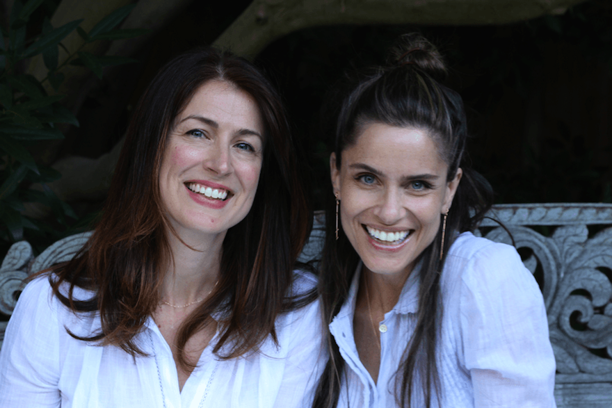 Andrea Troyer, left, and Amanda Peet. (Kveller)