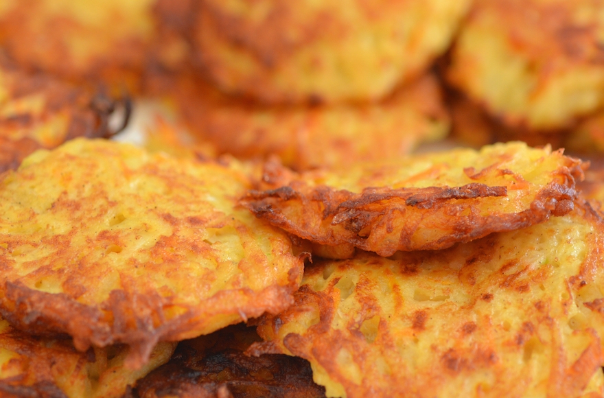 The only latke recipe video you’ll ever need - St. Louis Jewish Light