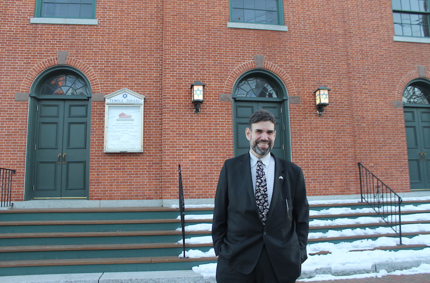 Rabbi David Senter outside of (Uriel Heilman)