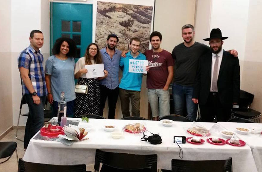 Students celebrating #SolidarityHavdalah at the Hebrew University campus in Jerusalem, April 9, 2016. (Facebook) 