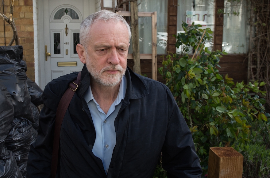 Jeremy Corbyn leaving his home in London, April 29, 2016. (Chris Ratcliffe/Getty Images)
