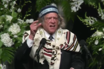 Rabbi Michael Lerner speaking at Muhammad Ali's funeral, June 10, 2016. (Screenshot from YouTube)