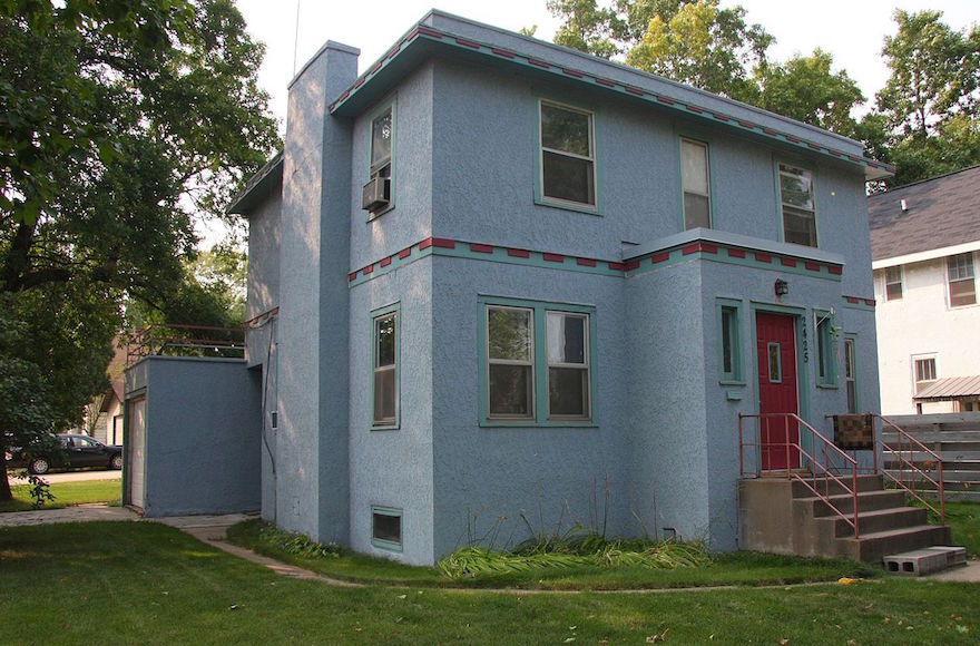 The Zimmerman family home in Hibbing, Minnesota. (Wikimedia Commons)