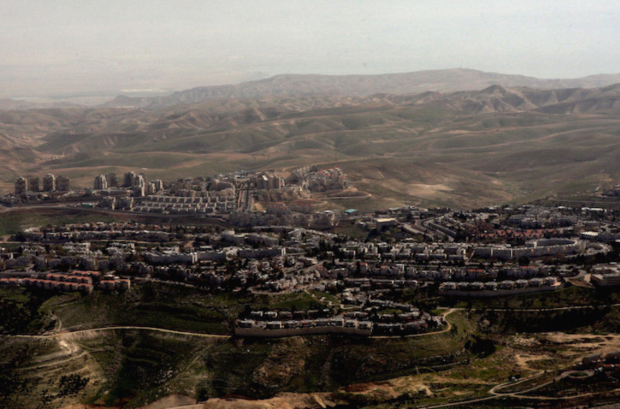 An aerial view of Israel's largest settlement, Maale Adumim, March 12, 2008. (David Silverman/Getty Images)