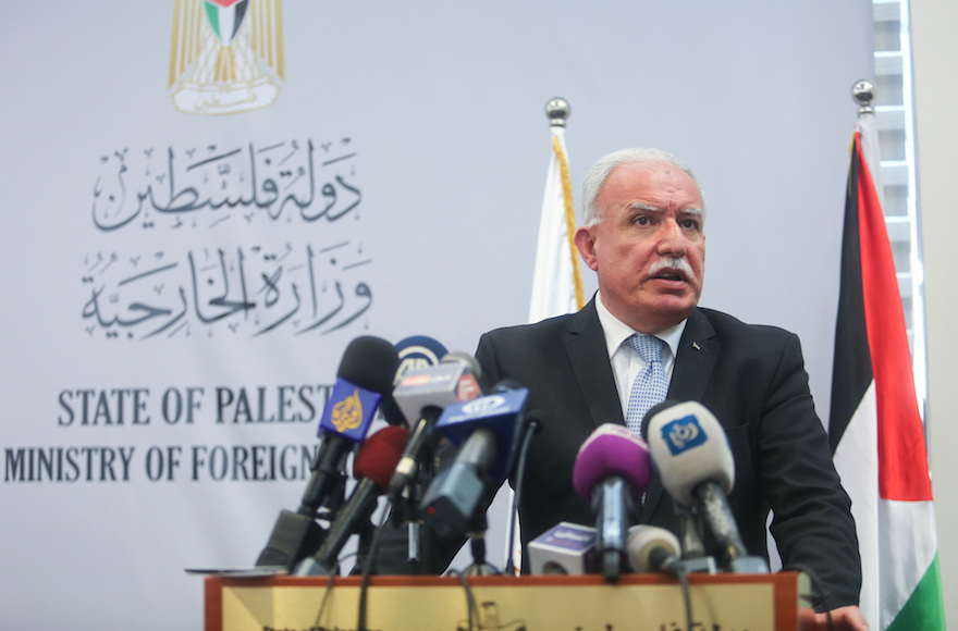 Palestinian foreign minister Riyad al-Malki speaking during a press conference in the West Bank city of Ramallah, Aug. 11, 2015. (Flash90)