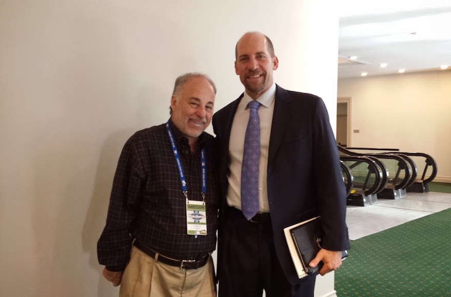 Baseball writer Dan Schlossberg, left, with former Atlanta Braves Hall of Fame pitcher John Smoltz. (Courtesy of Dan Schlossberg)