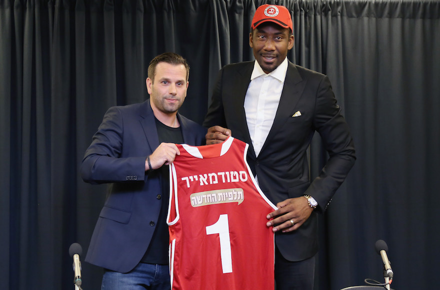Hapoel Jerusalem owner Ori Allon, left, and Amar'e Stoudemire at a press conference announcing Stoudemire's signing with Hapoel Jerusalem at Madison Square Garden in New York City, Aug. 1, 2016. (Jerritt Clark/WireImage)
