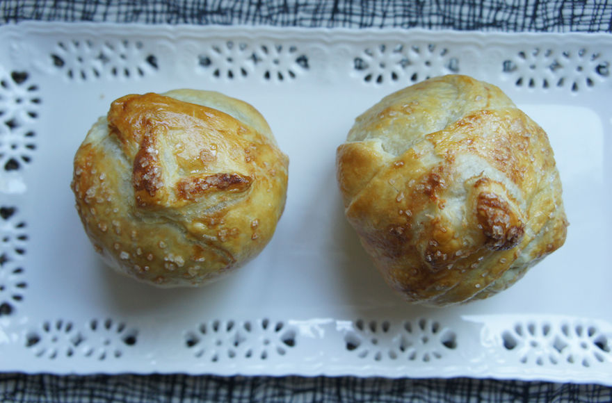 Puff pastry baked apples (Shannon Sarna)