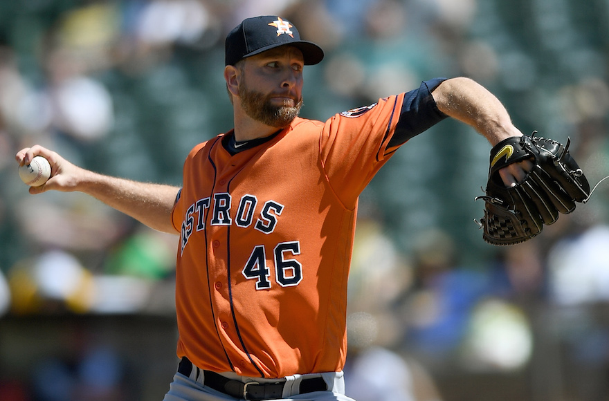 Scott Feldman pitching for the Houston Astros against the Oakland Athletics in Oakland, April 30, 2016. (Photo by Thearon W. Henderson/Getty Images)
