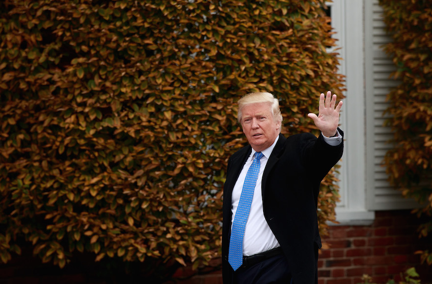 President-elect Donald Trump arriving at Trump International Golf Club Bedminster Township, N.J., Nov. 20, 2016. (Drew Angerer/Getty Images)