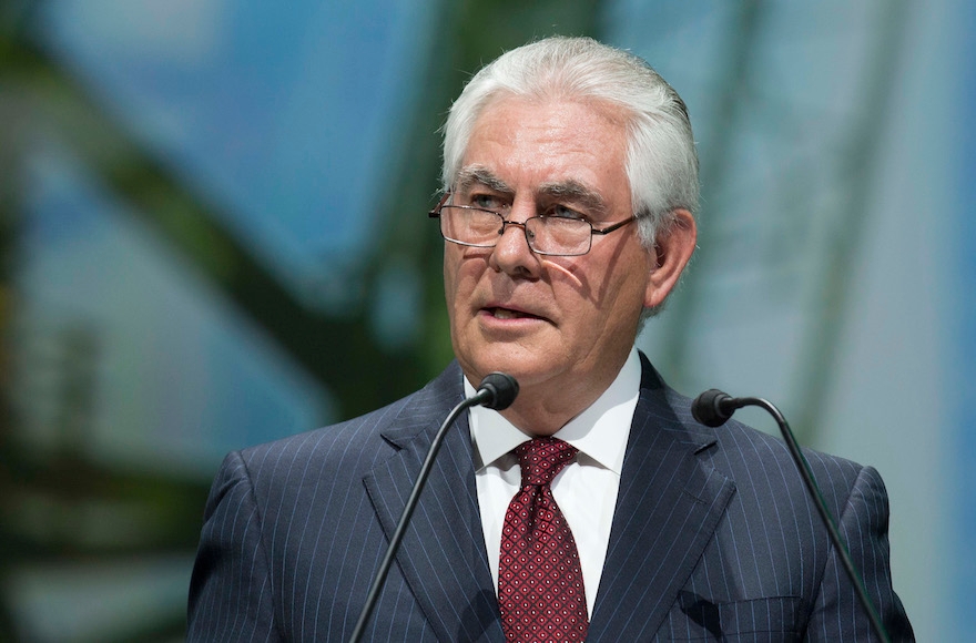 Rex Tillerson, chief executive officer of Exxon Mobil Corp., speaking during the World Gas Conference, in Paris, June 2, 2015. (Christophe Morin/Bloomberg via Getty Images)