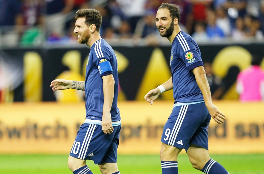 Lionel Messi, Gonzalo Higuain