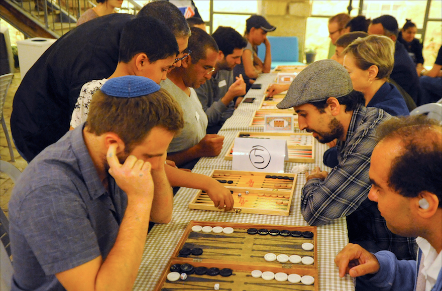 Backgammon, 580