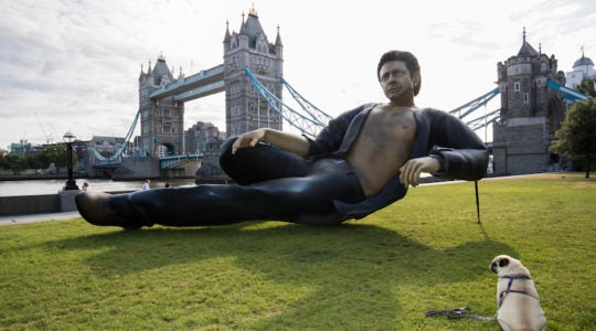 Jeff Goldblum statue