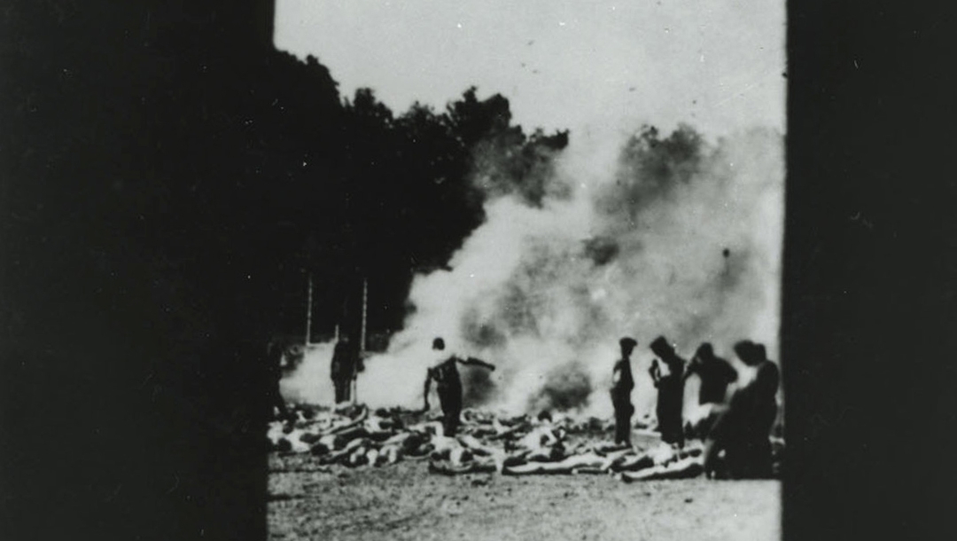 Bodies of murdered Jews from Hungary being burned at Auwschwitz in 1944. (Alberto Errera/Auschwitz Memorial and Museum)