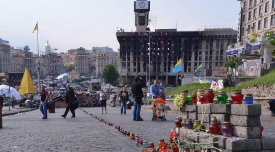 Residents of Kyiv, Ukraine at Maidan square on May 15, 2014. (Cnaan Liphshiz)