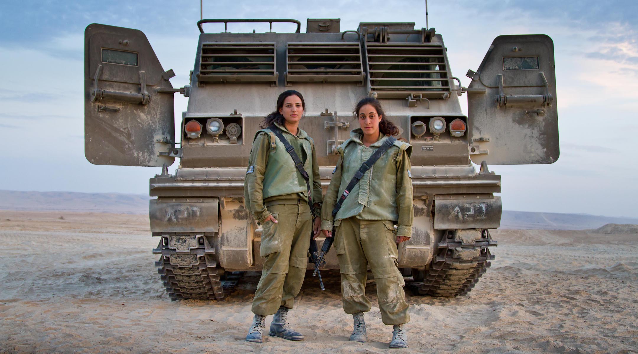 What is it like to be a female combat soldier in Israel? A photographer  provides a unique look. - Jewish Telegraphic Agency