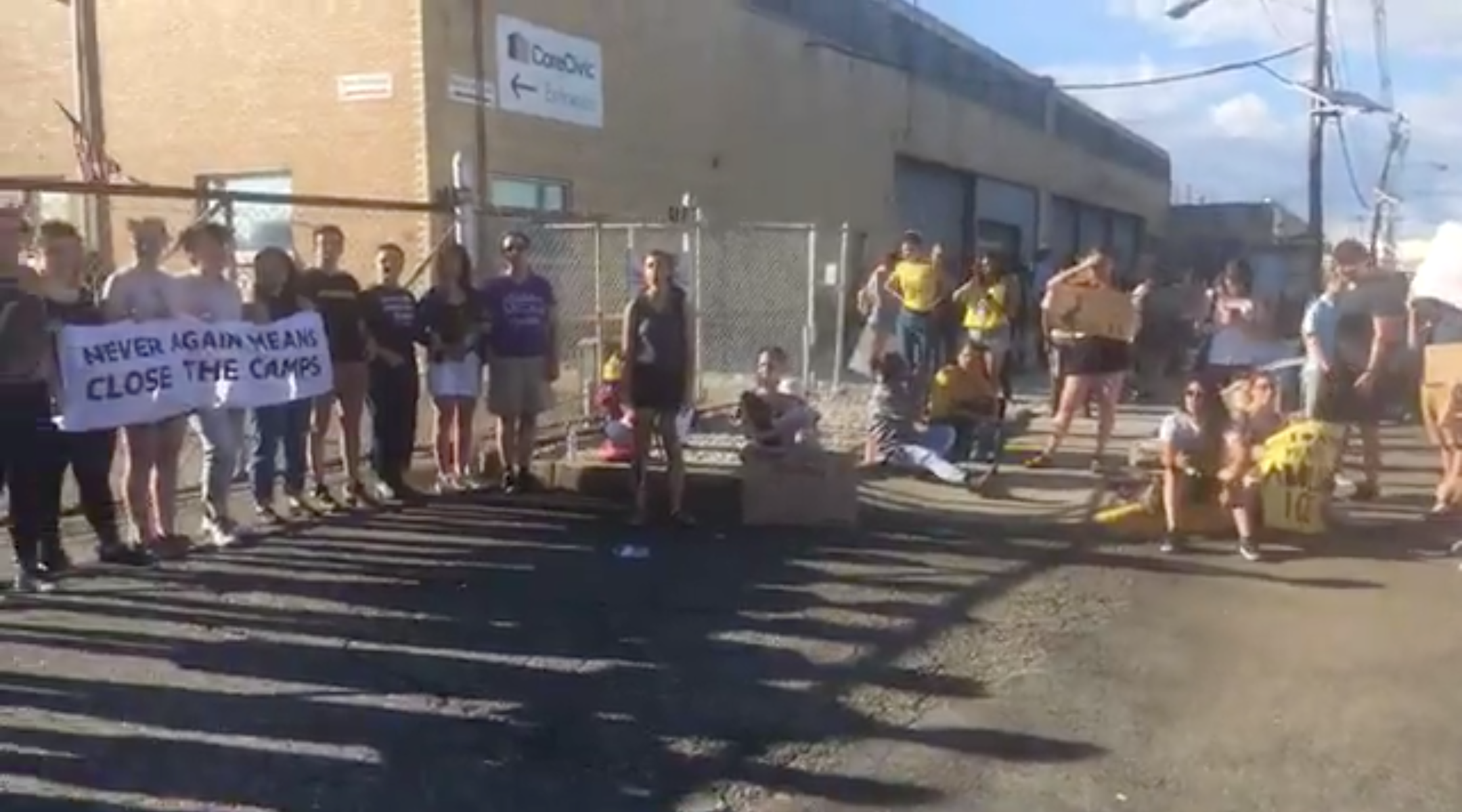 Hundreds of people attended a protest outside of an ICE facility in Elizabeth, N.J. on Sunday, June 30, organized by a new Jewish group called Never Again Action. (Screenshot from Facebook)