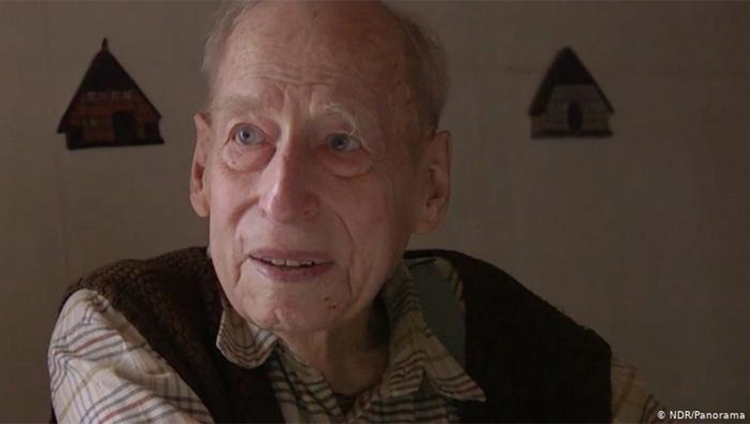 Karl Munter during a secretly-filmed interview in which he denied the Holocaust in 2018. (NRD/Panorama)