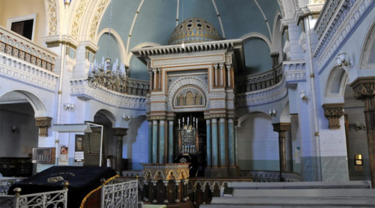 The interior of the Choral Synagogue in Vilnius, Lithuania (Wikimedia Commons)