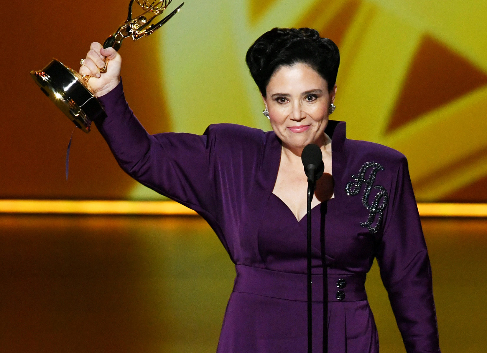 Alex Borstein accepts the Outstanding Supporting Actress in a Comedy Series award for 'The Marvelous Mrs. Maisel' onstage during the 71st Emmy Awards on September 22, 2019 in Los Angeles, California. (Photo by Kevin Winter/Getty Images)