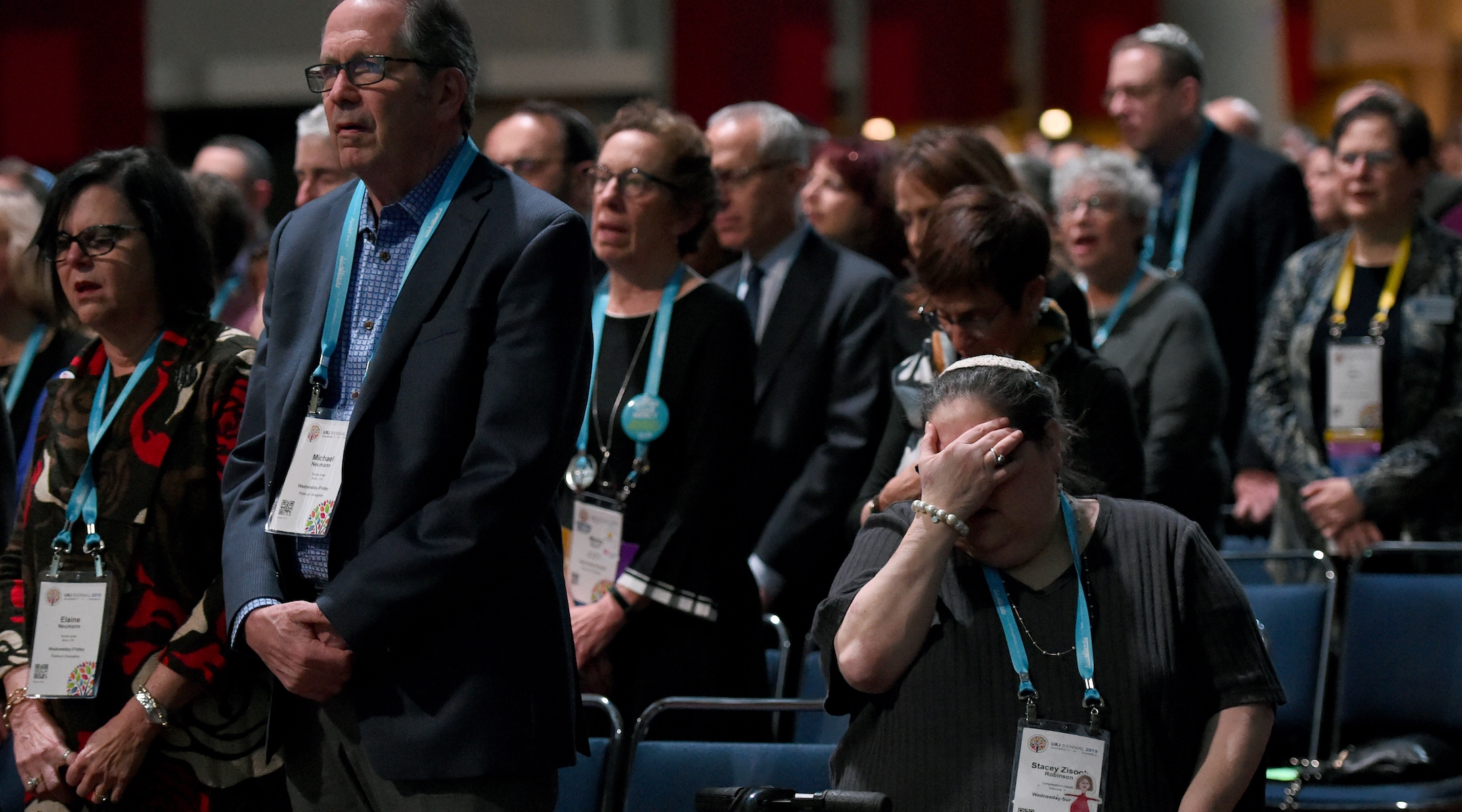 Worshippers at the Friday night service. (Rob Dicker/Union for Reform Judaism)