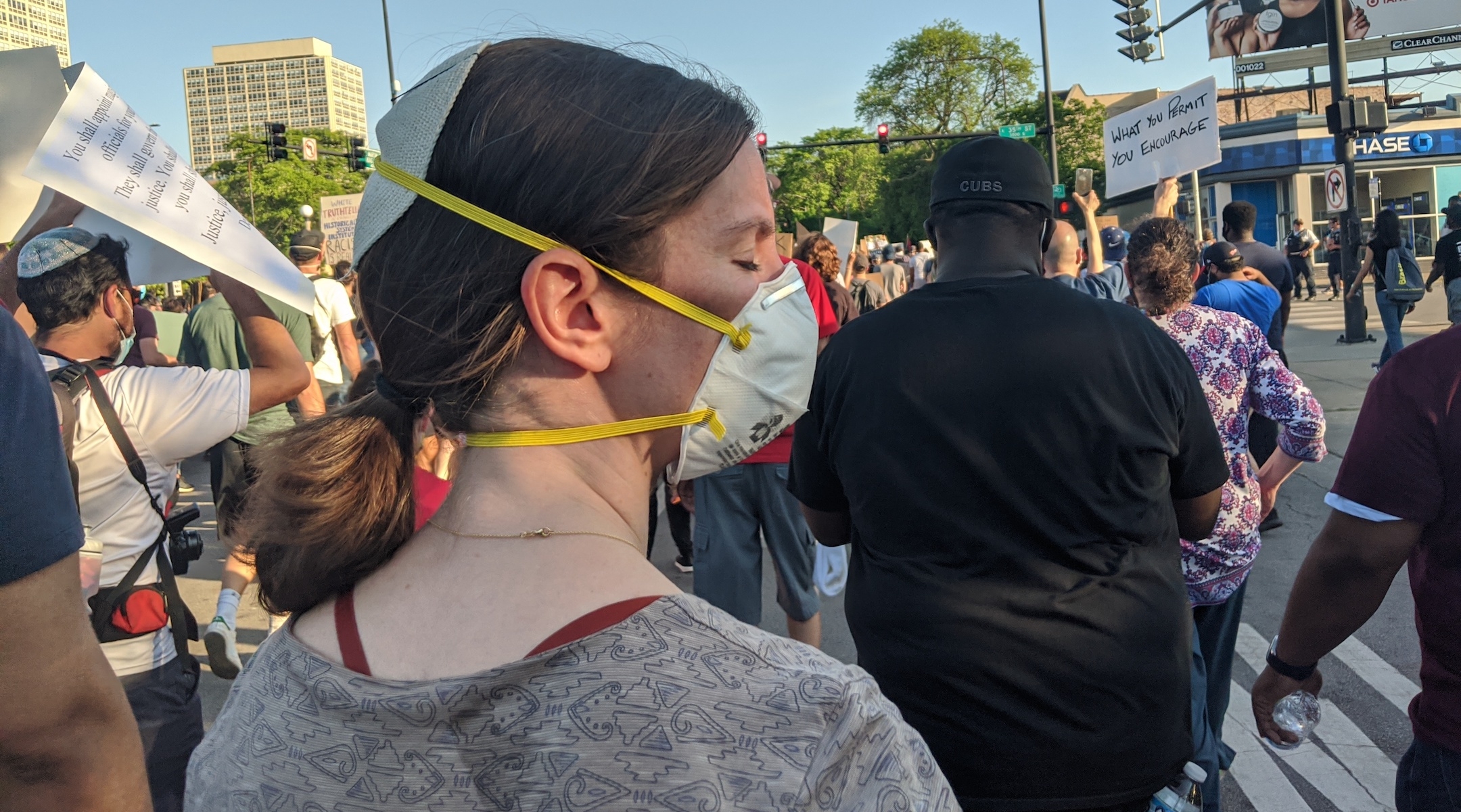 Rabbi Lauren Henderson attends the interfaith demonstration to protest the death of George Floyd in Chicago on June 2, 2020. (Courtesy of Henderson)