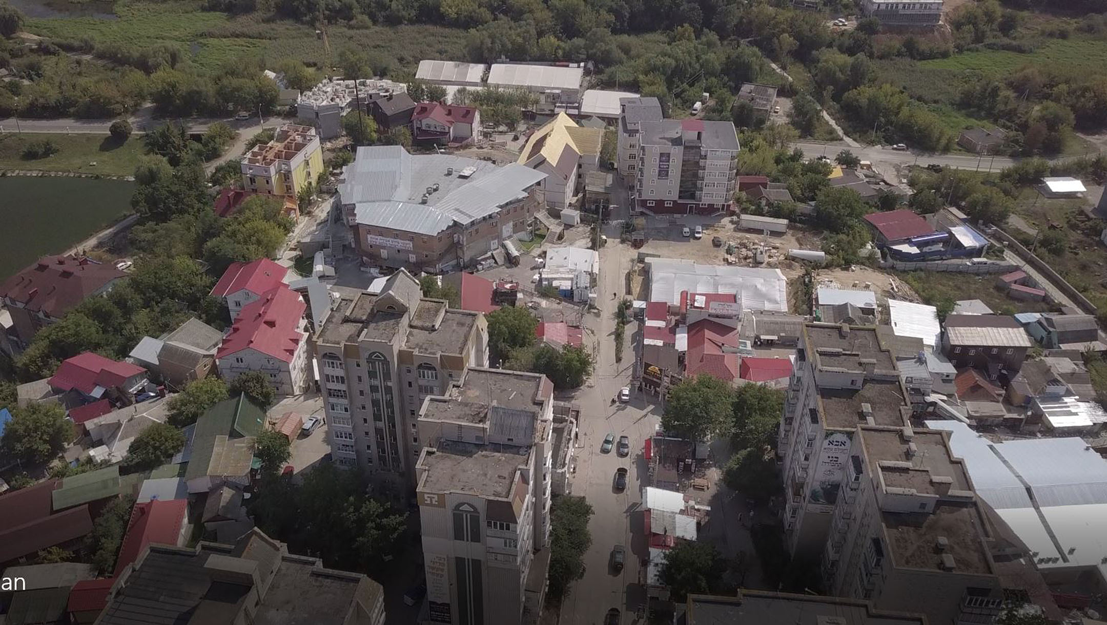 A bird’s eye view of Pushikna Street in Uman, Ukraine on Sept. 8, 2017. (Cnaan Liphshiz)